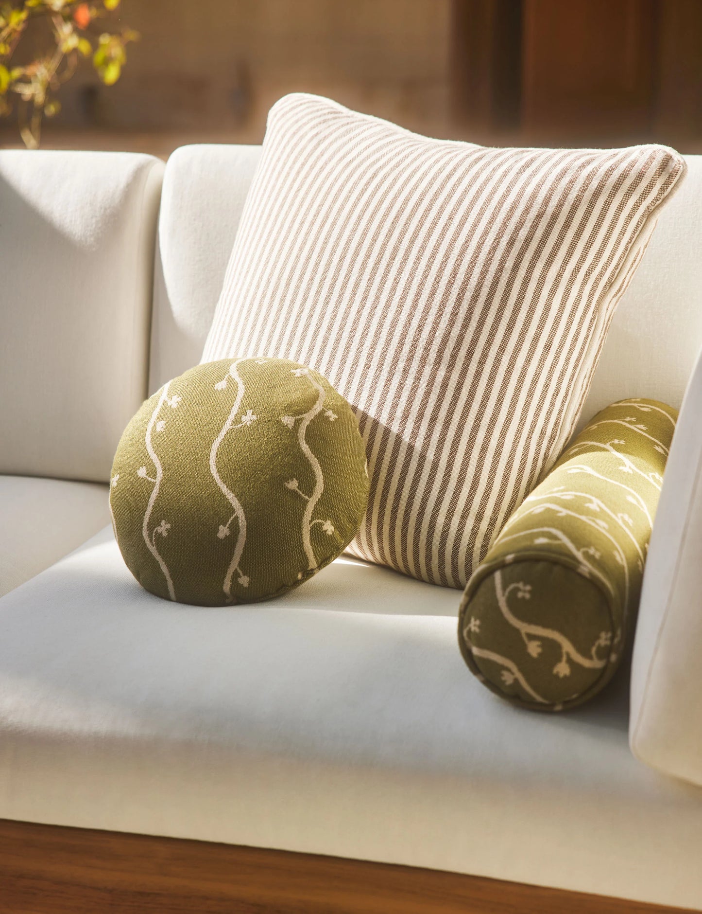 SULISMART - Satu Indoor / Outdoor Pillow