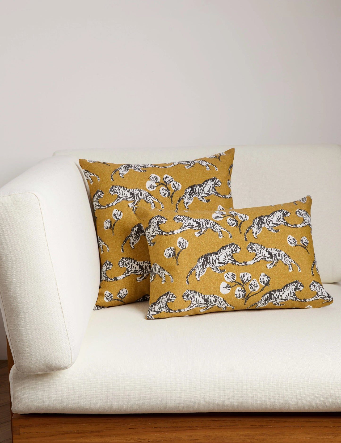 SULISMART - Tiger Indoor / Outdoor Pillow